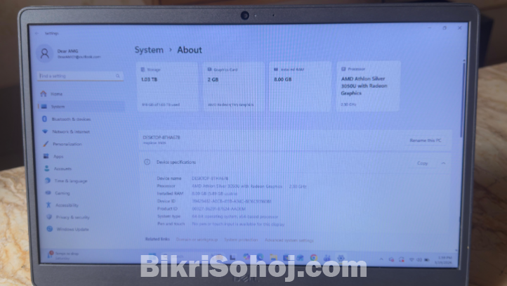 Dell Inspiron 15, 8GB RAM + 1 TB HDD & 128GB SSD